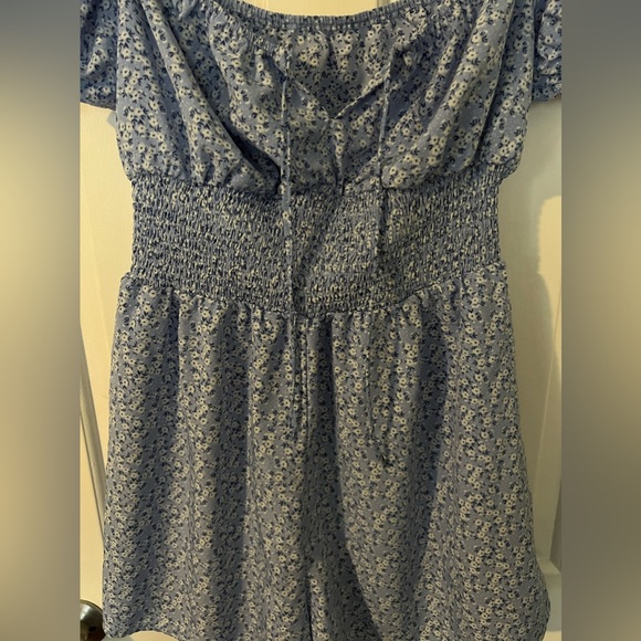 Women's Floral Printed Romper Ruffle Sleeve Square Neck Smocked Waist Jumpsuit - Picture 4 of 7